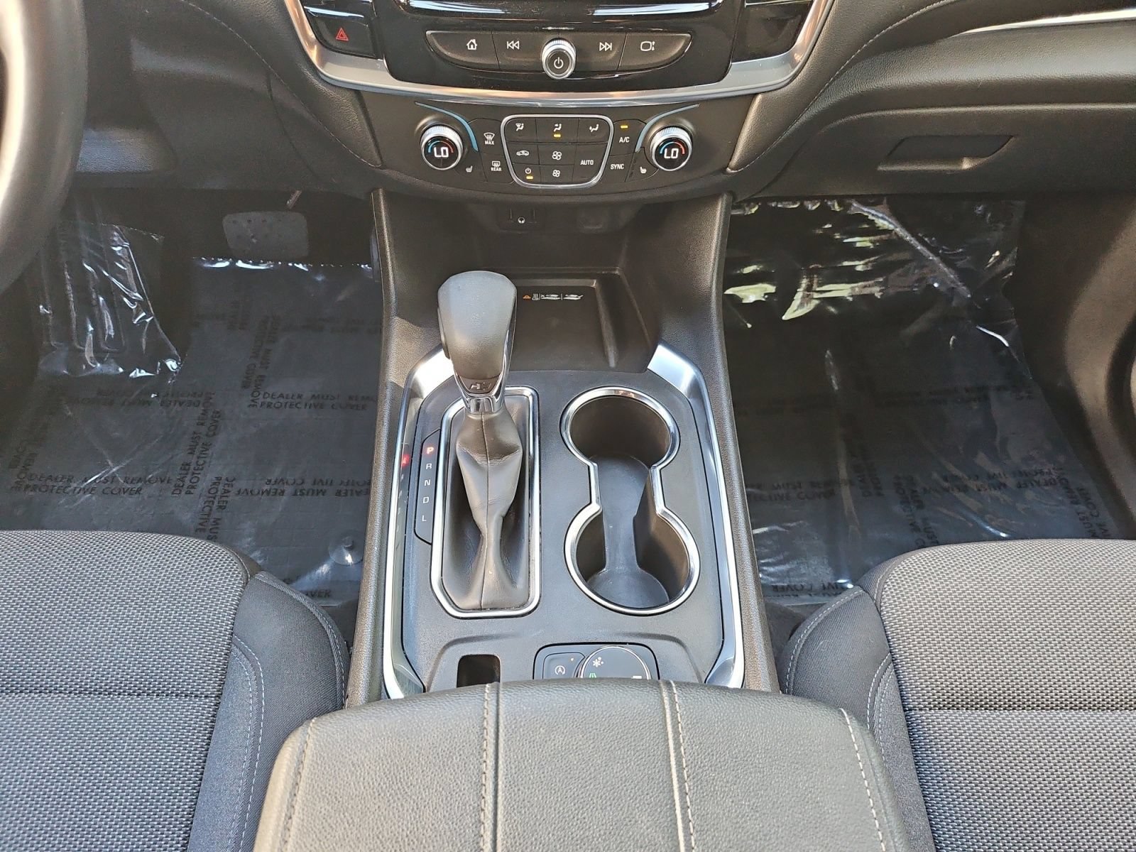 Used 2022 Chevrolet Traverse LT FWD image 32