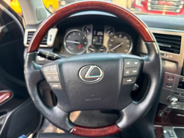 Used 2014 Lexus LX 570 4WD image 19