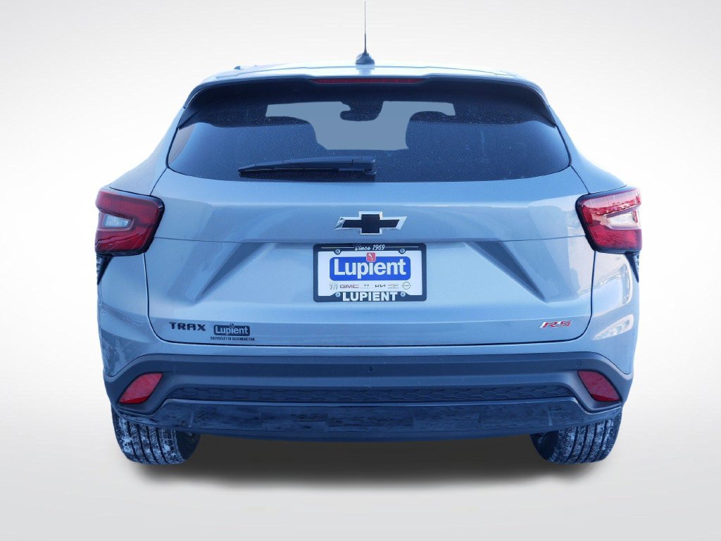 New 2026 Chevrolet Trax RS w/ Sunroof Package FWD image 5