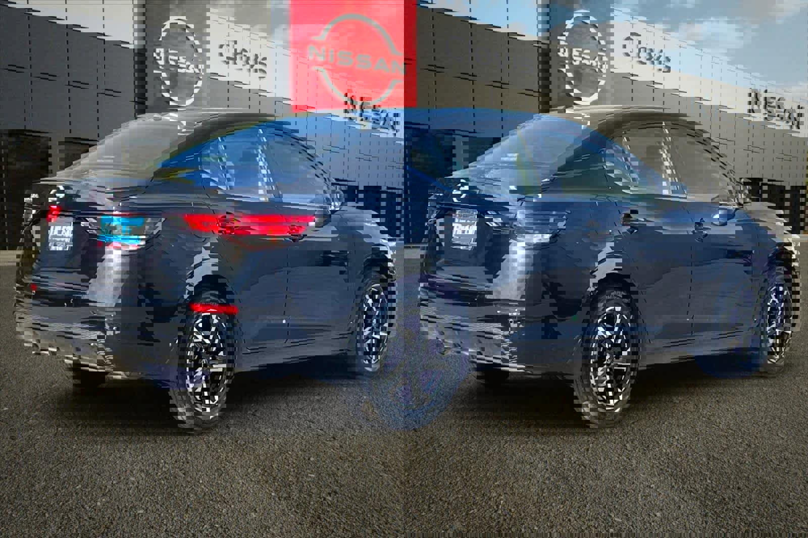 New 2025 Nissan Sentra SV image 3