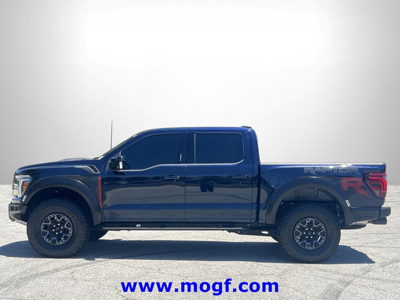 Used 2024 Ford F150 Raptor w/ Equipment Group 803A Raptor R AWD/4WD image 28