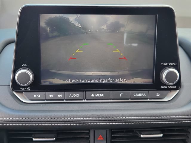 Used 2023 Nissan Rogue SV FWD image 17