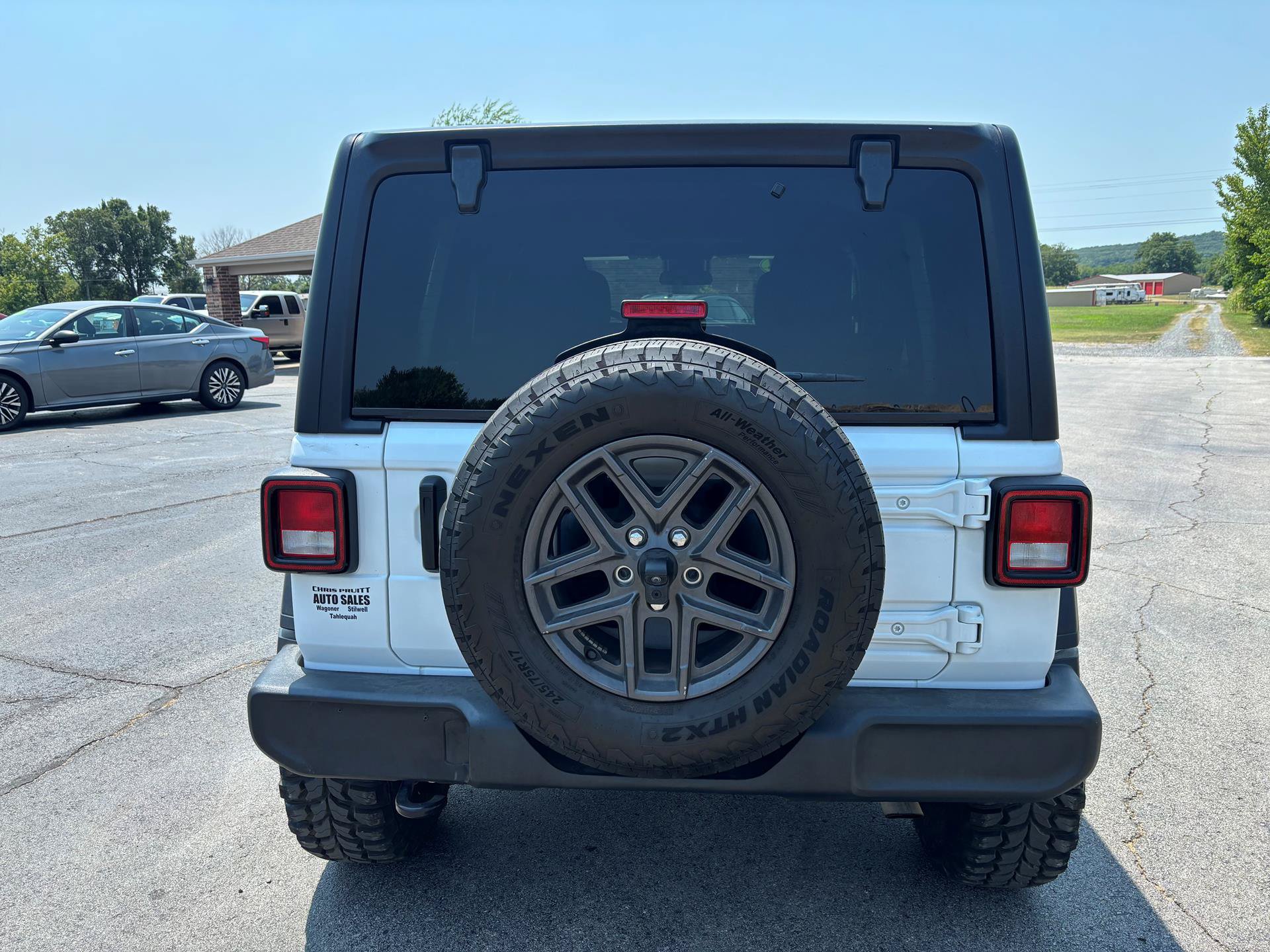 Used 2024 Jeep Wrangler Unlimited Sport AWD/4WD image 6