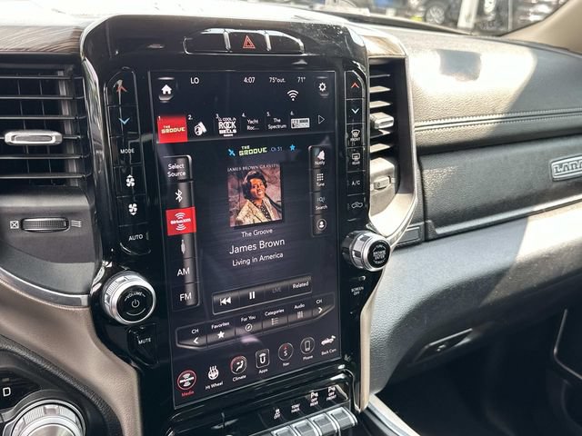 Used 2019 RAM 1500 Laramie AWD/4WD image 22