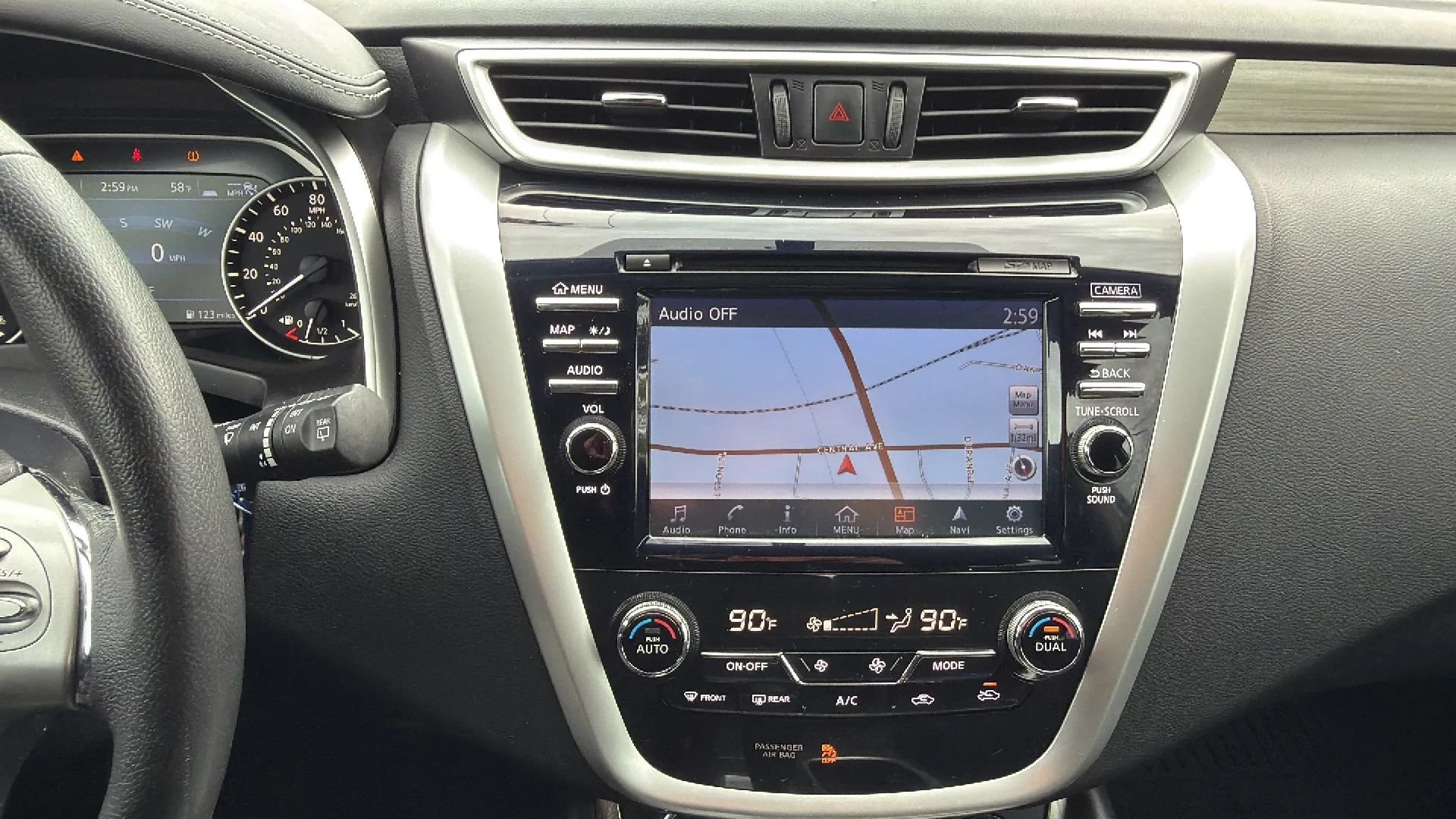 Used 2018 Nissan Murano SV w/ Premium Package FWD image 18
