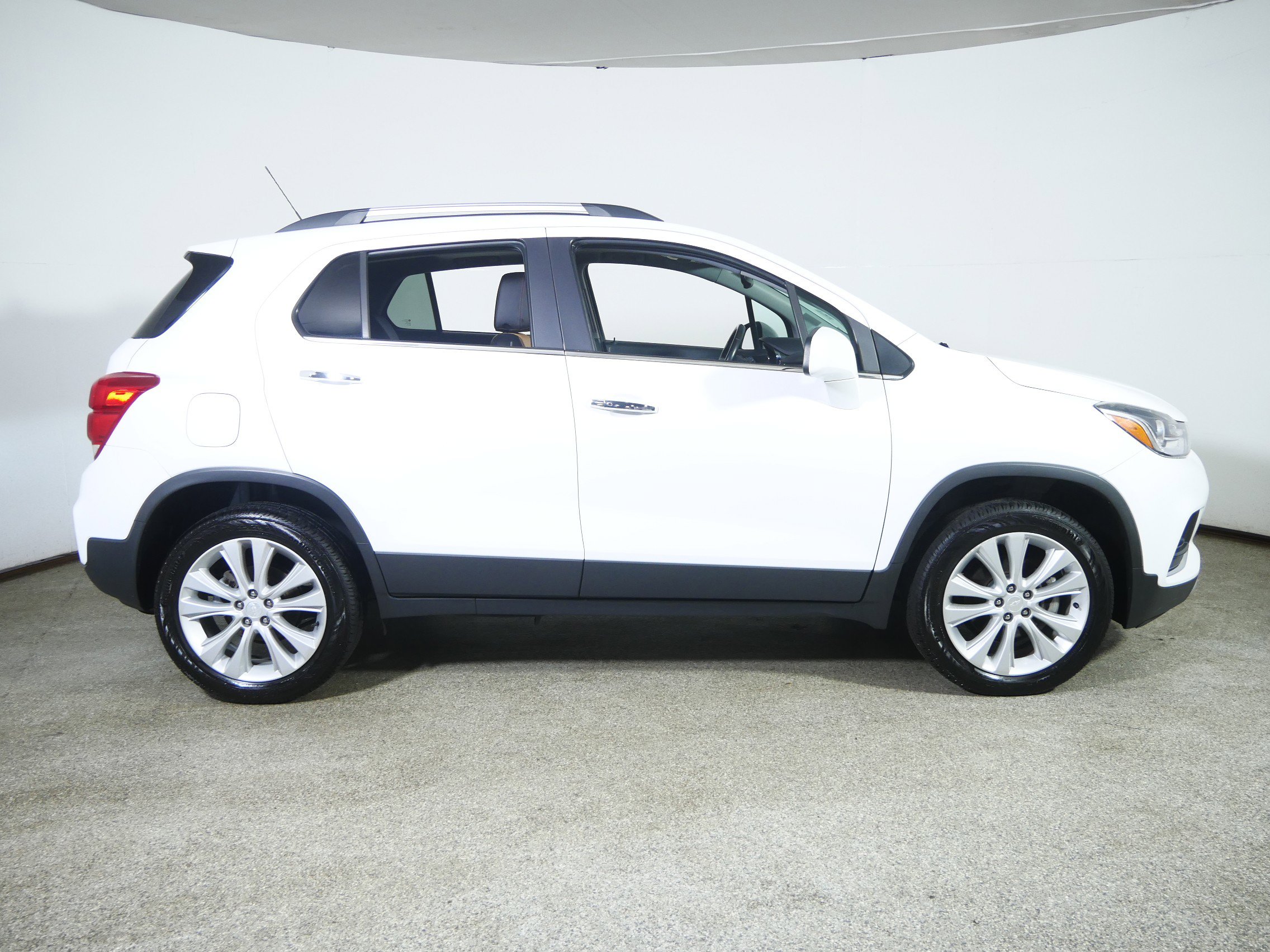 Used 2020 Chevrolet Trax Premier image 8