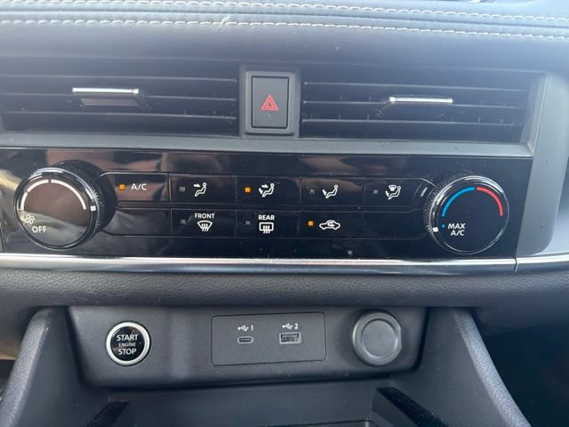 Used 2023 Nissan Rogue S FWD image 24