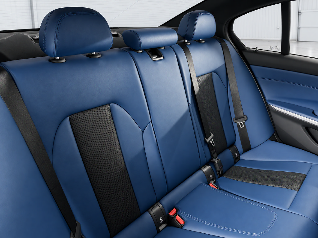 Used 2022 BMW M3 w/ Executive Package RWD image 43