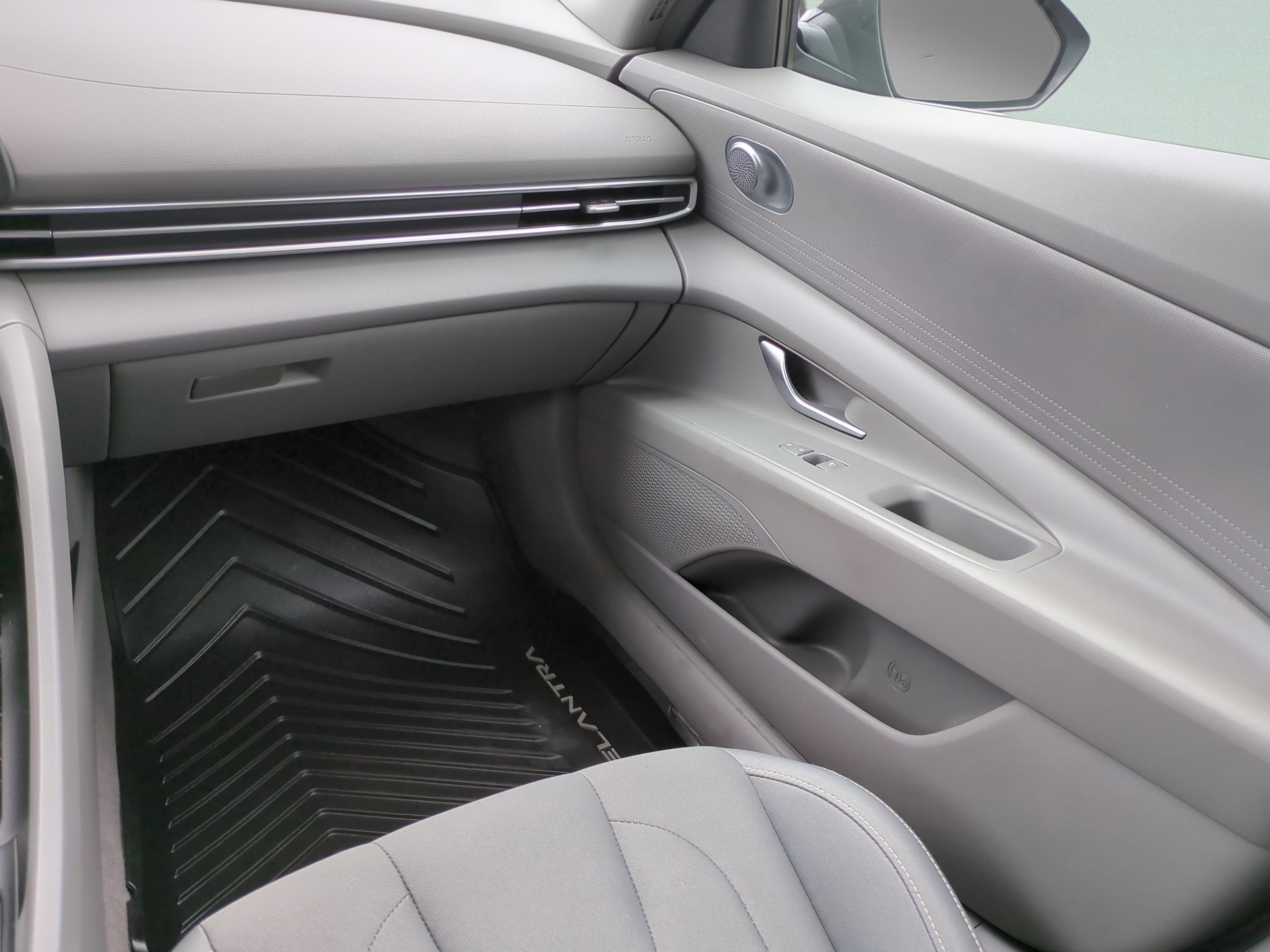 Certified 2023 Hyundai Elantra SEL FWD image 14