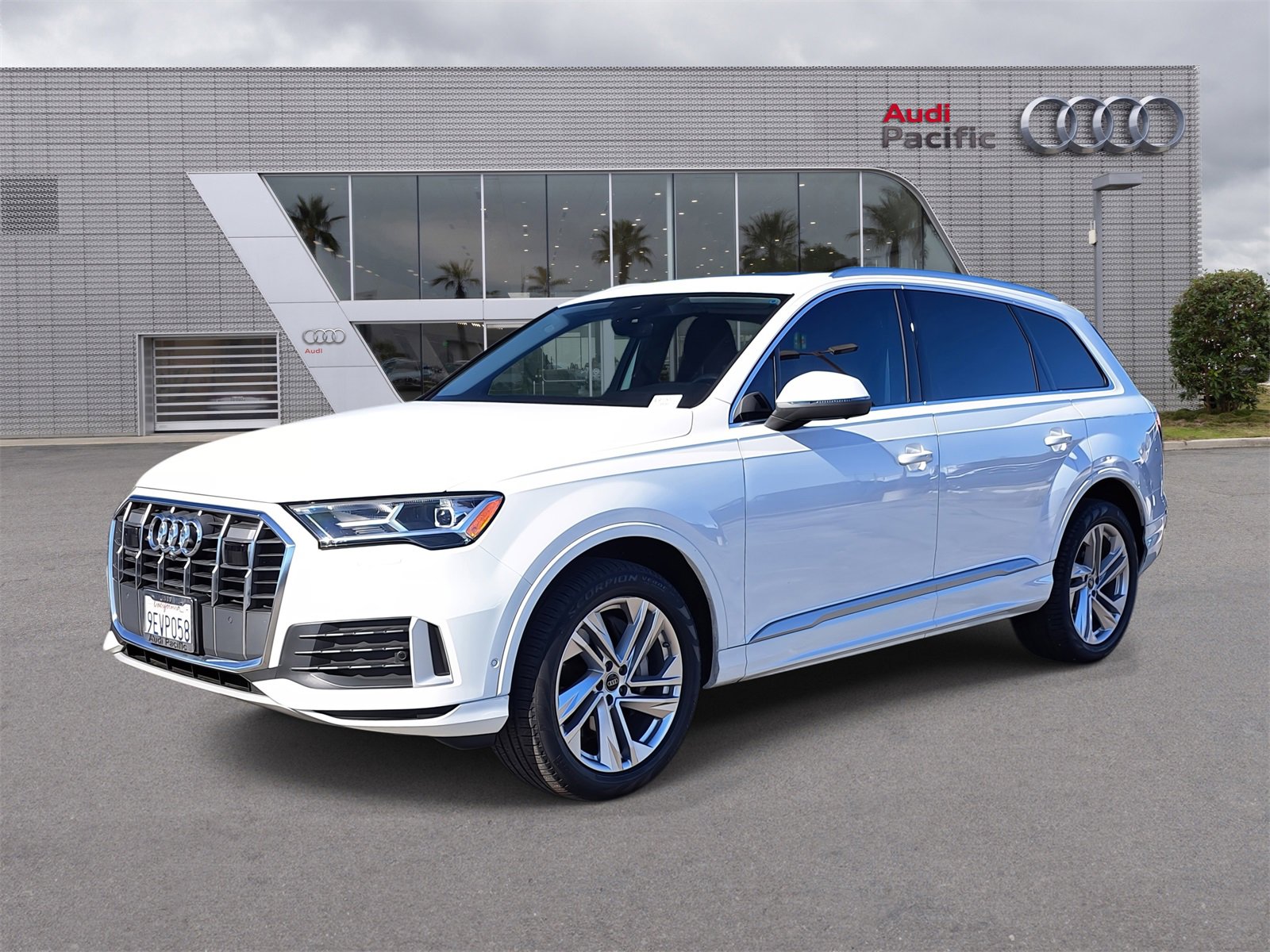 Used 2023 Audi Q7 2.0T Premium w/ Convenience Package