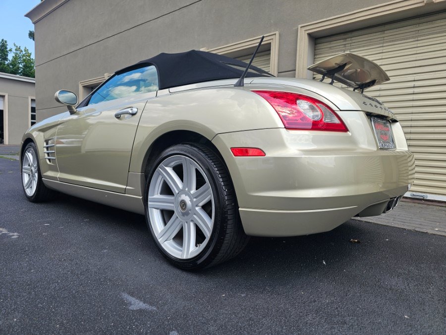 Used 2008 Chrysler Crossfire Limited RWD image 25