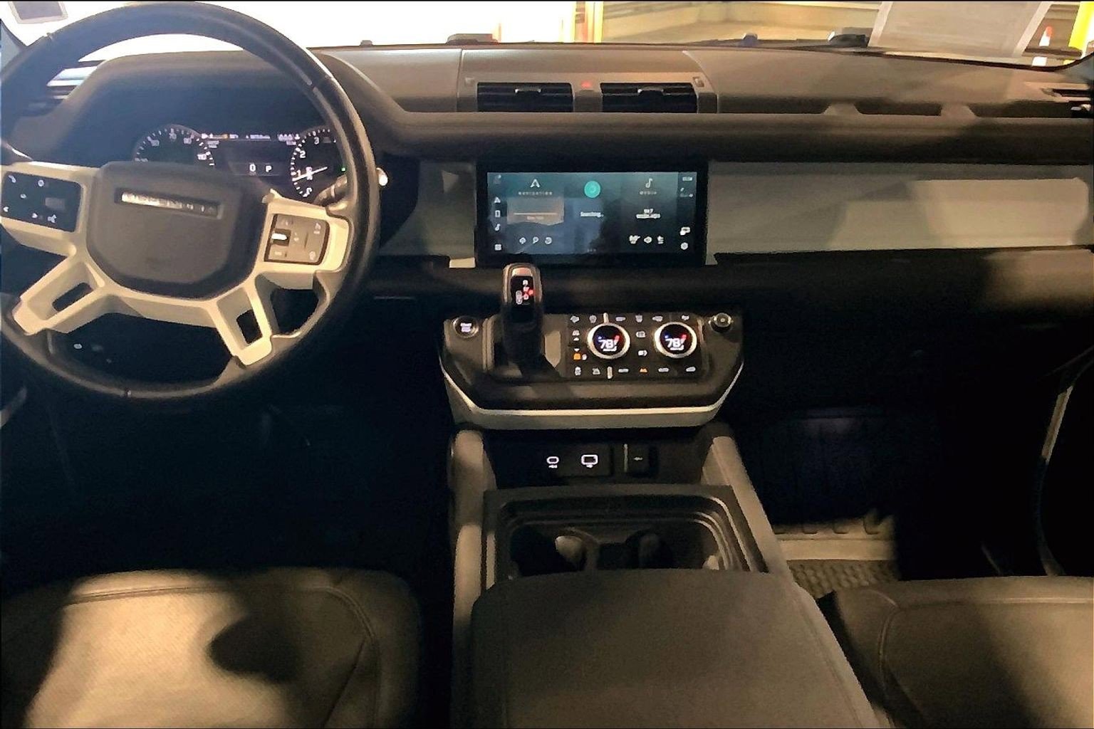 Used 2023 Land Rover Defender 110 S image 15