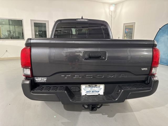 Used 2022 Toyota Tacoma SR5 w/ Technology Package RWD image 7