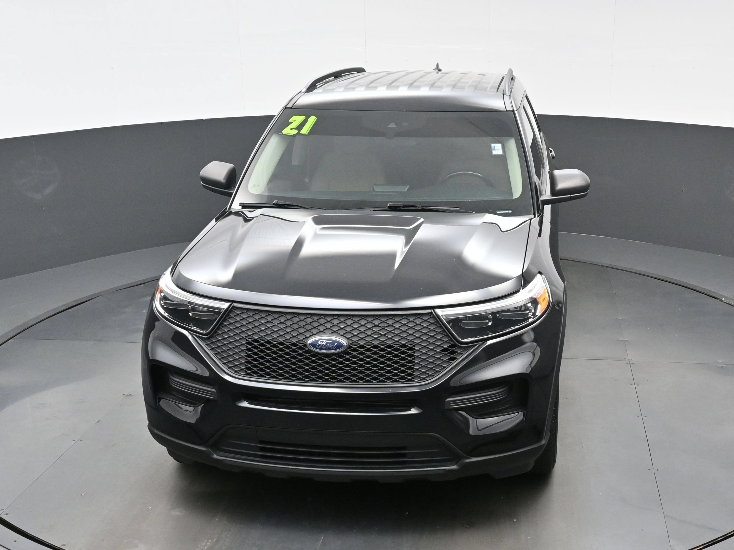 Used 2021 Ford Explorer XLT w/ Class III Trailer Tow Package AWD/4WD image 43