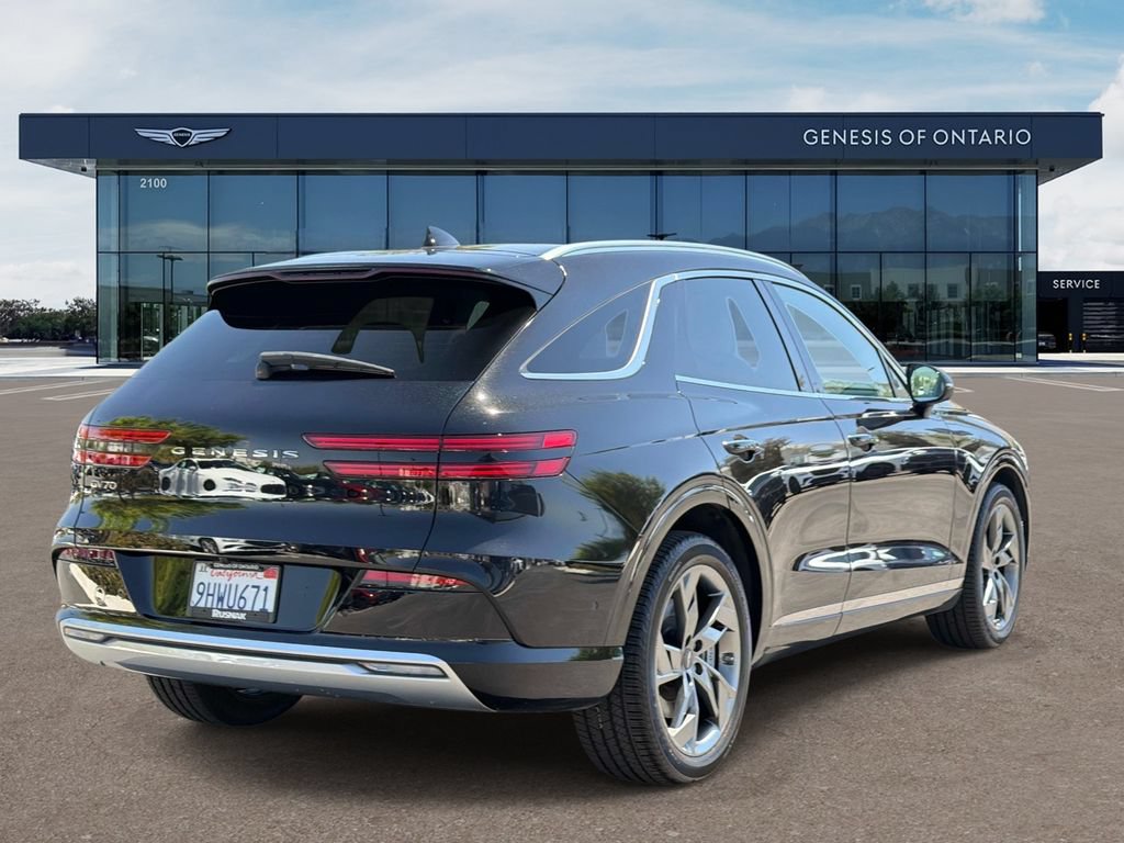 Used 2023 Genesis Electrified GV70 AWD/4WD image 4