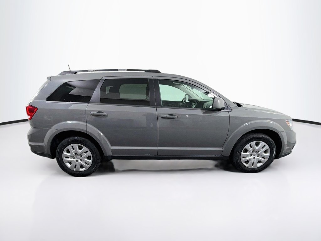 Used 2019 Dodge Journey SE FWD image 8