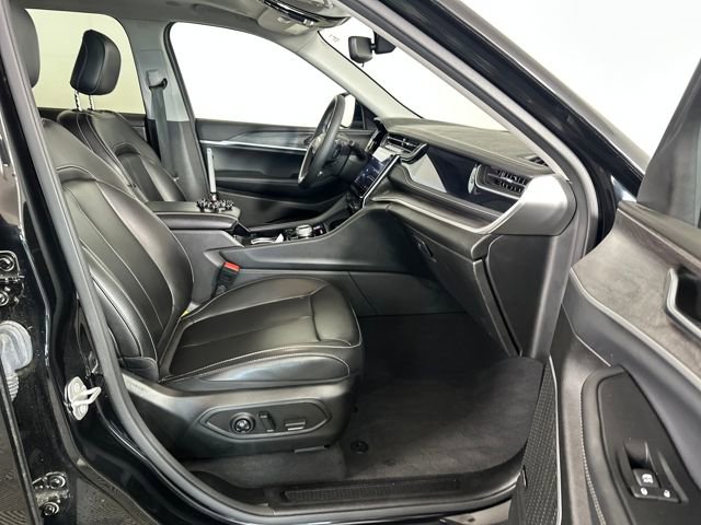 Used 2023 Jeep Grand Cherokee 4WD 4xe image 28