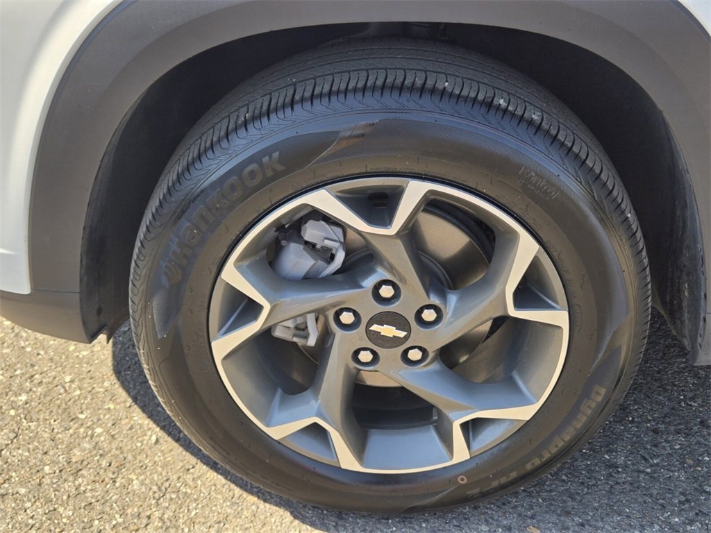 Used 2024 Chevrolet Trax LT image 9