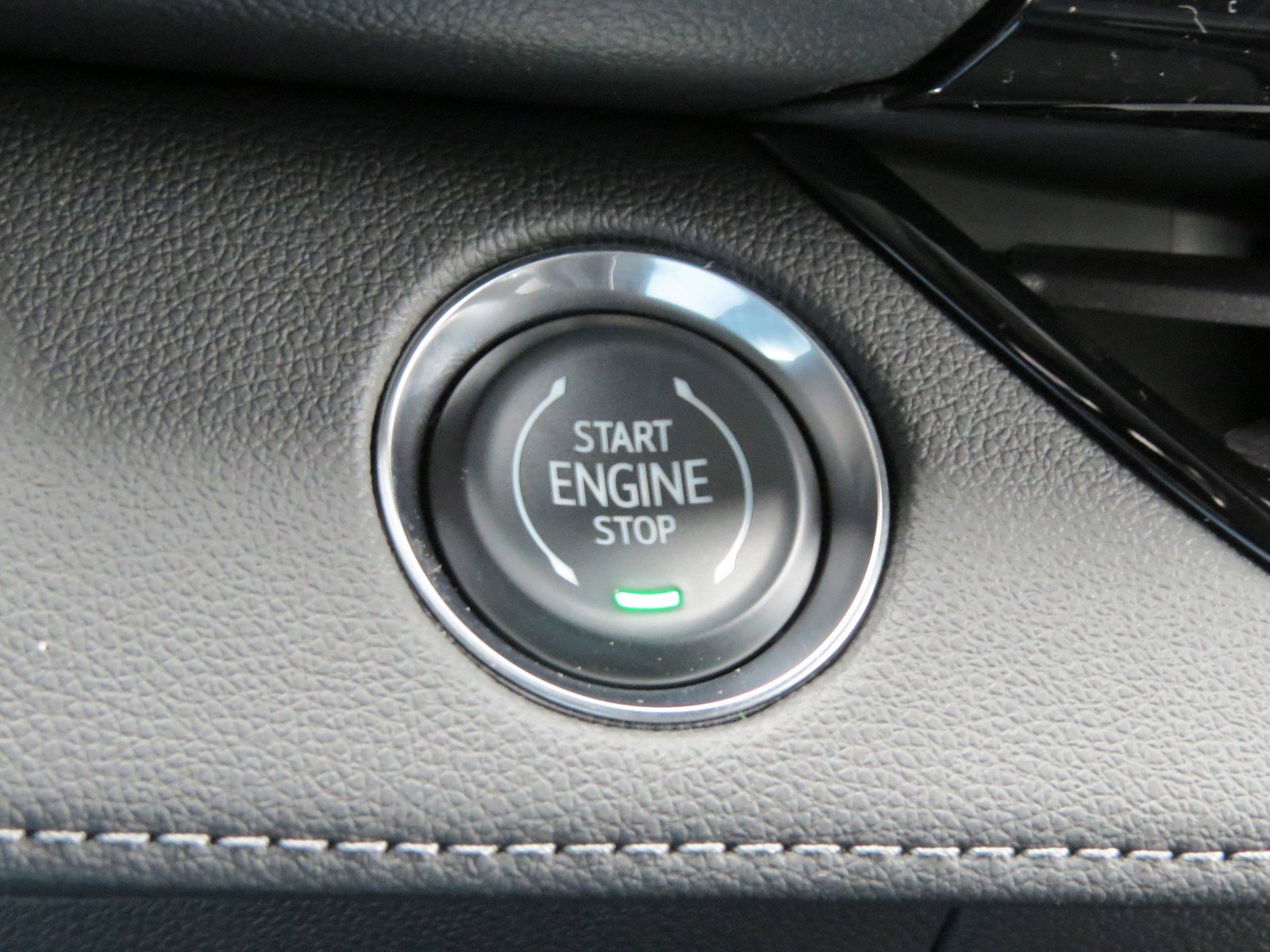 New 2025 Buick Enclave Sport Touring w/ Power Package image 29