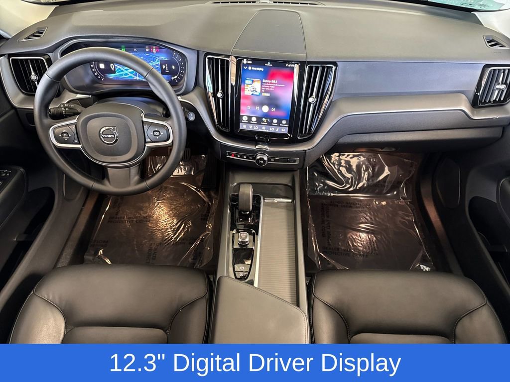 Certified 2025 Volvo XC60 B5 Core image 12