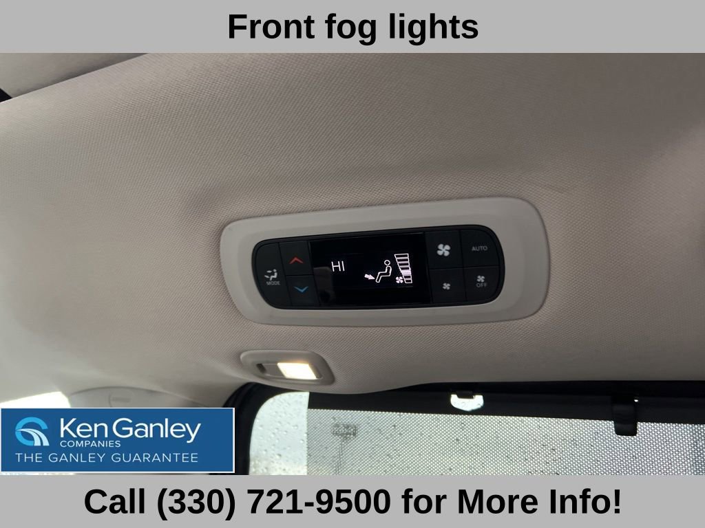 Used 2021 Chrysler Pacifica Touring-L w/ Uconnect Theater Family Group image 46