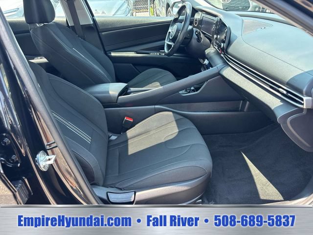 Used 2022 Hyundai Elantra SEL w/ Convenience + Premium Package FWD image 15
