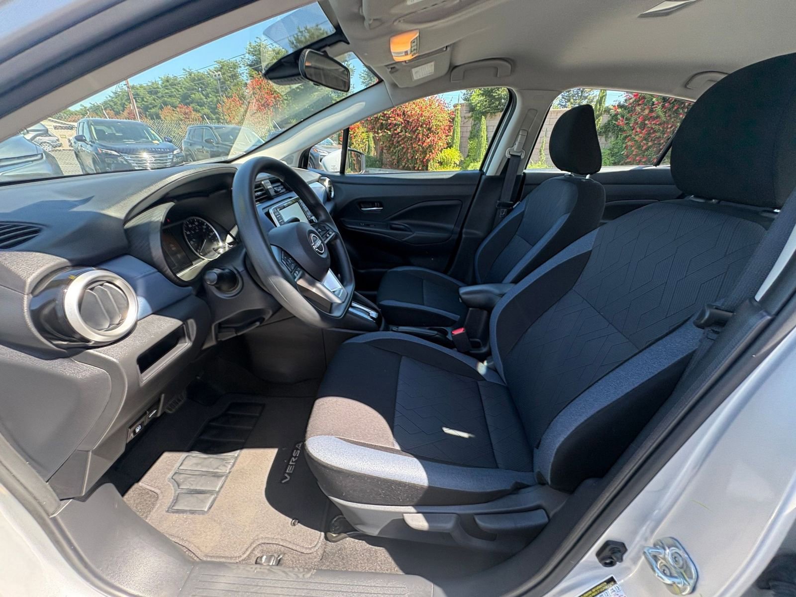 Used 2025 Nissan Versa SV image 24