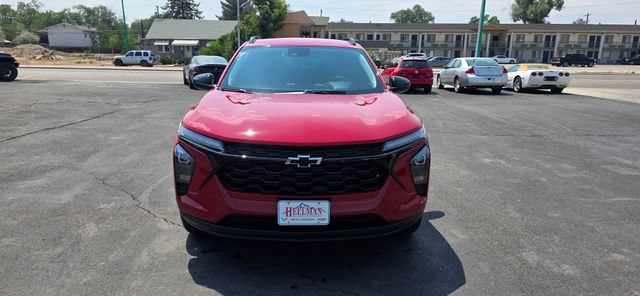 New 2026 Chevrolet Trax LT w/ Driver Confidence Package FWD image 2