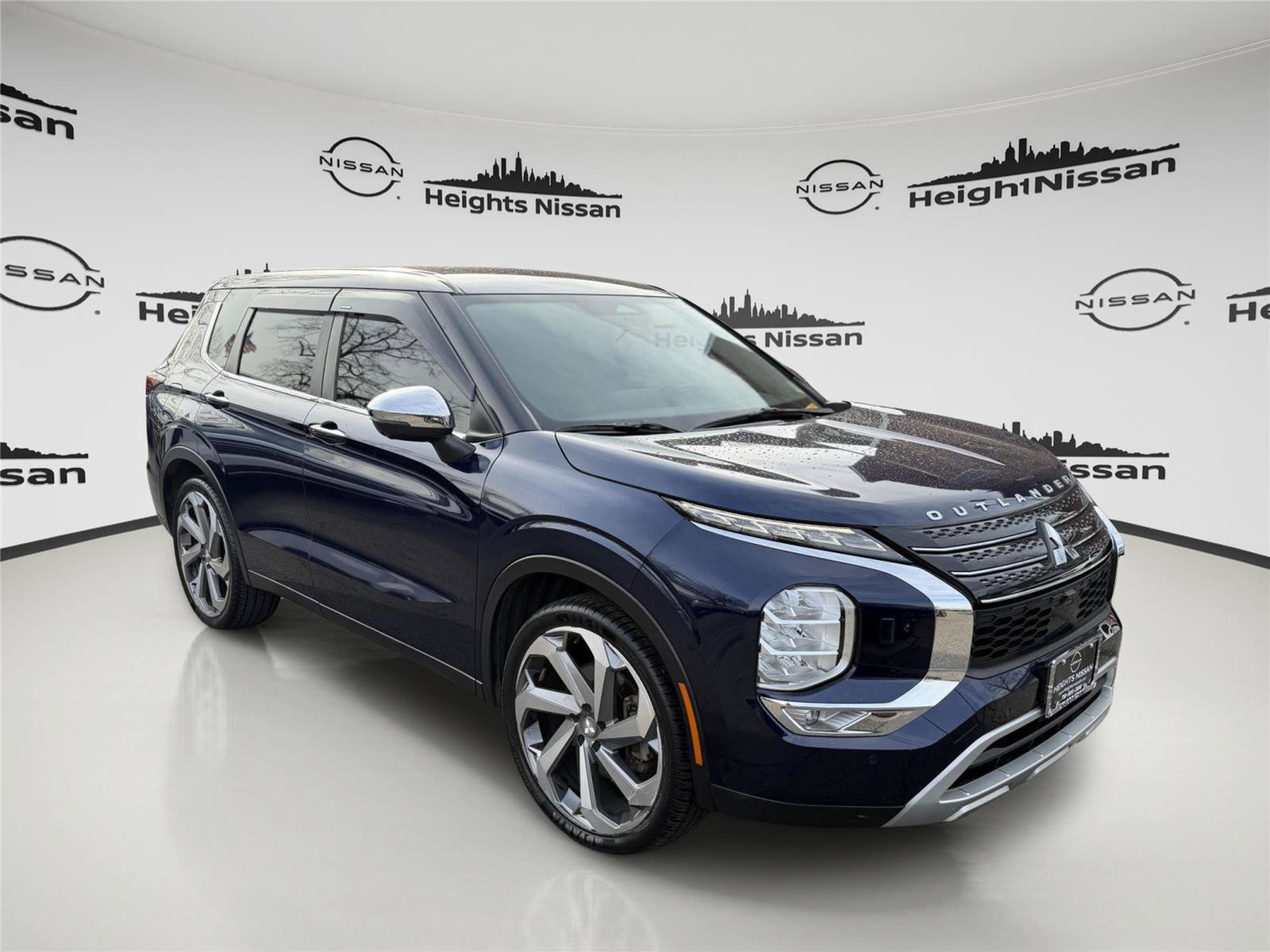 Used 2022 Mitsubishi Outlander SE image 7