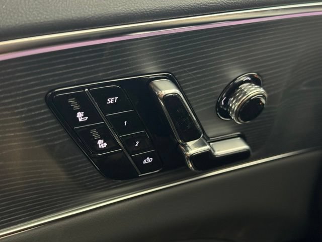 New 2026 Cadillac Lyriq Luxury AWD/4WD image 35