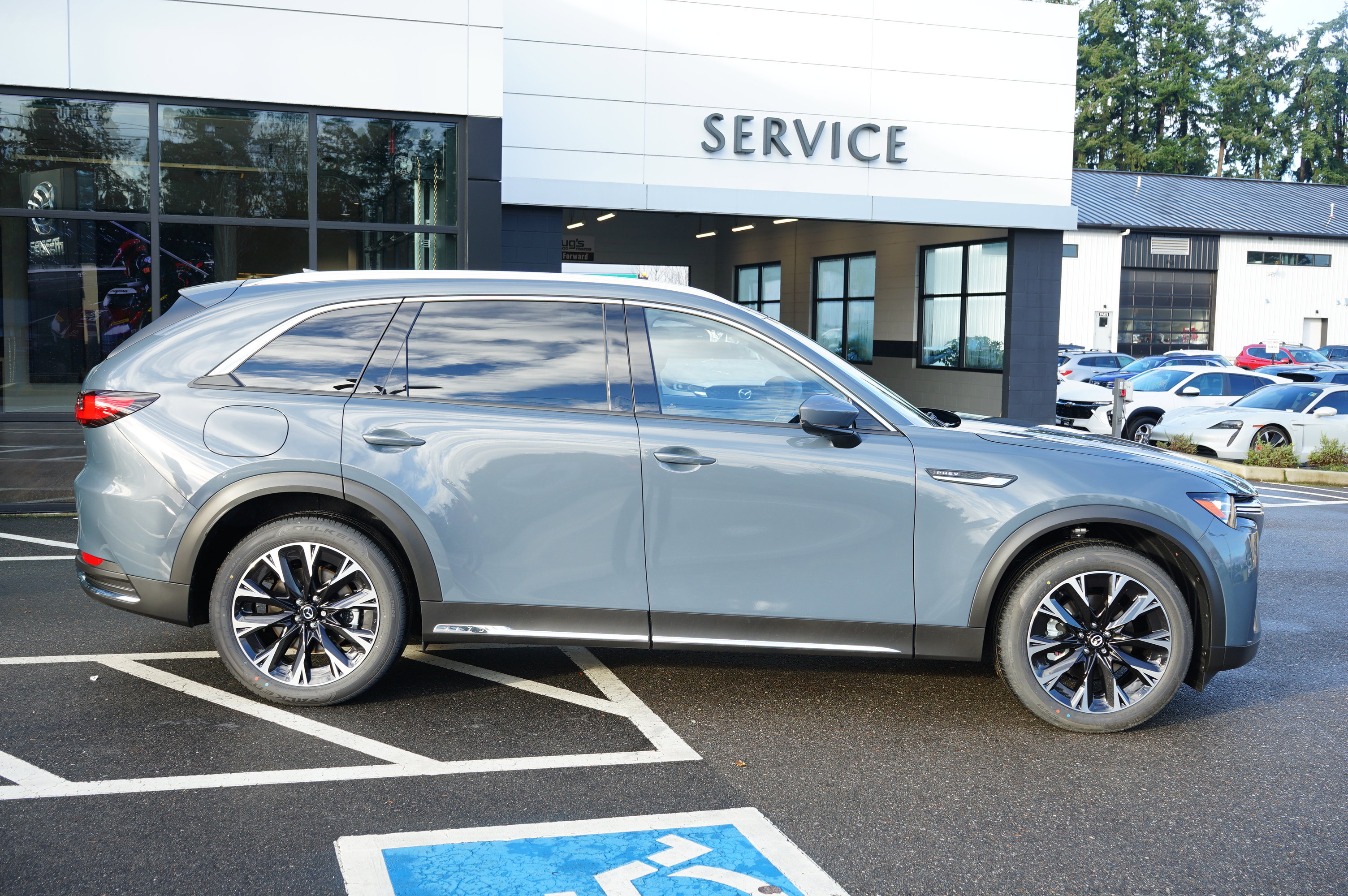 New 2026 MAZDA CX-90 Plug-In Hybrid w/ Premium Plus image 2