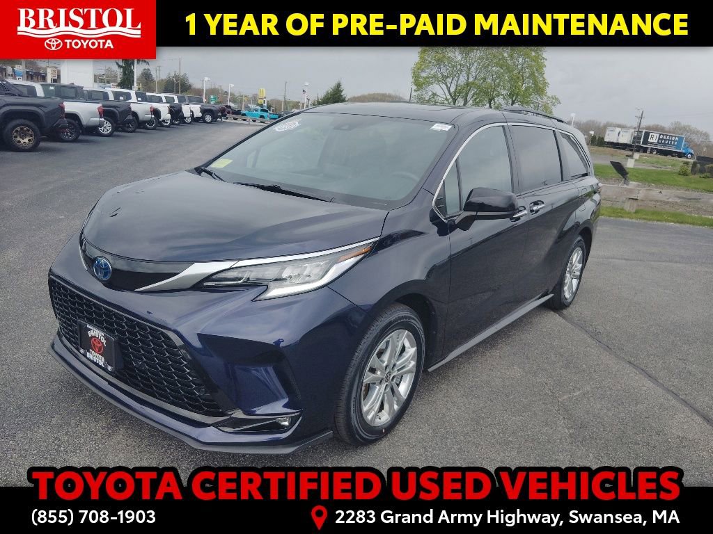 Certified 2023 Toyota Sienna XSE w/ XSE Plus Package AWD/4WD image 3