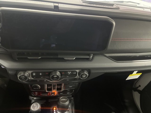 New 2025 Jeep Gladiator Rubicon w/ Convenience Group image 14