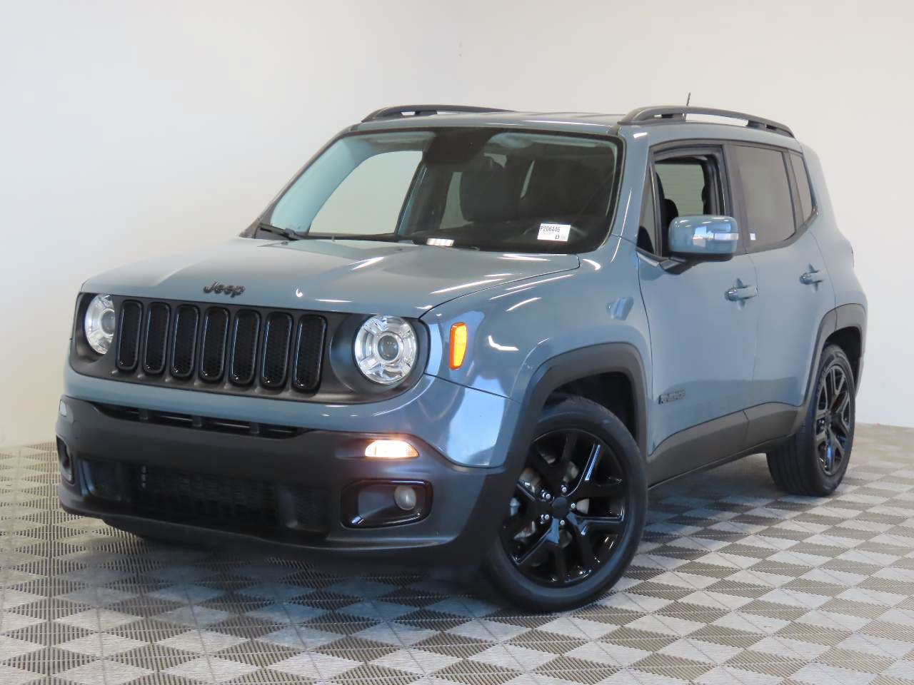 Used 2017 Jeep Renegade Altitude w/ Safety & Security Group FWD image 1