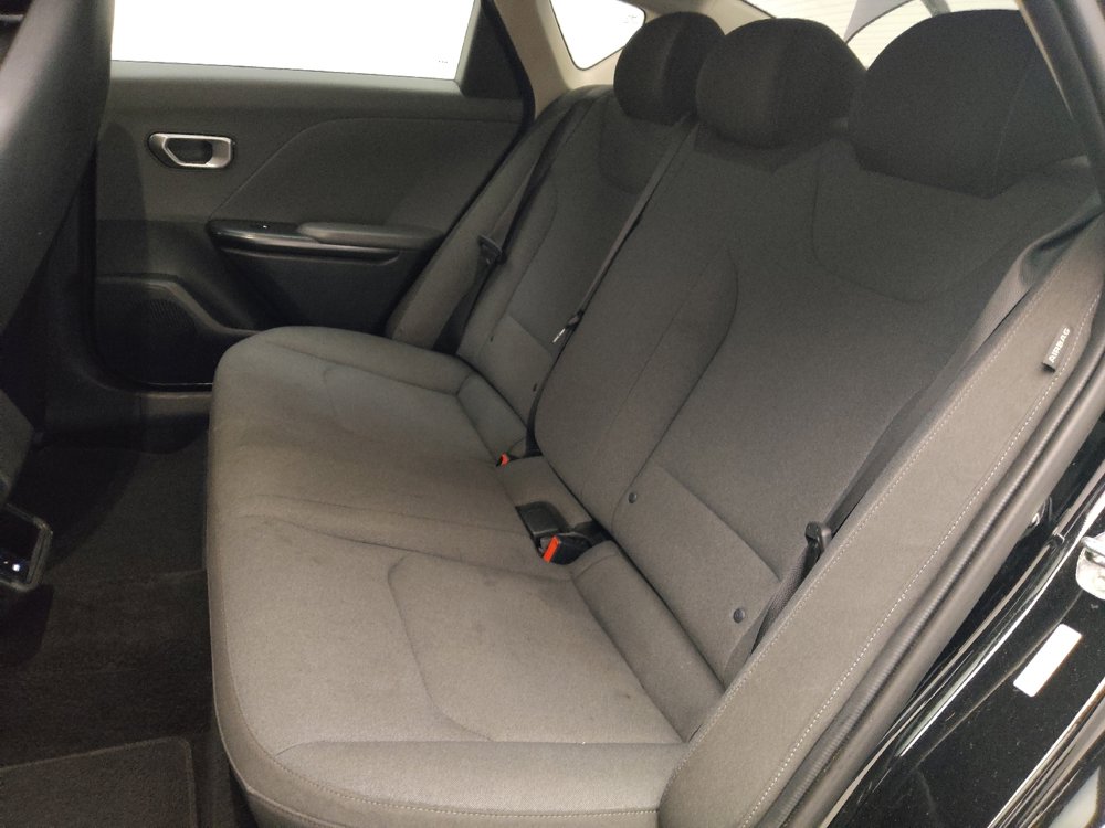 Used 2025 Kia K4 FWD image 18