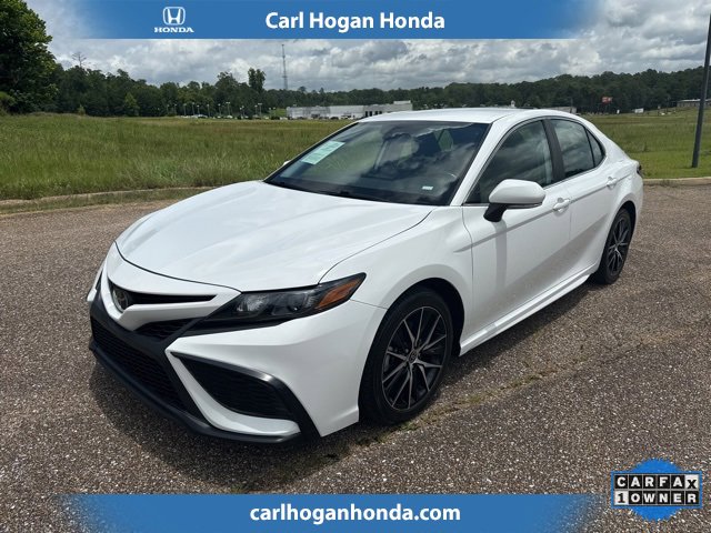 Used 2023 Toyota Camry SE