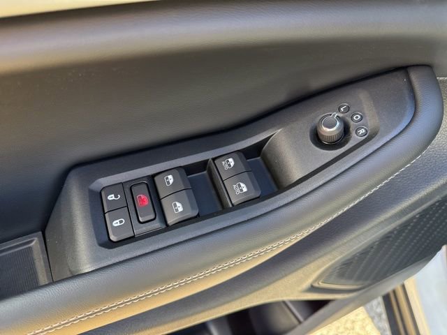 New 2025 Jeep Grand Cherokee Limited w/ Luxury Tech Group II AWD/4WD image 31