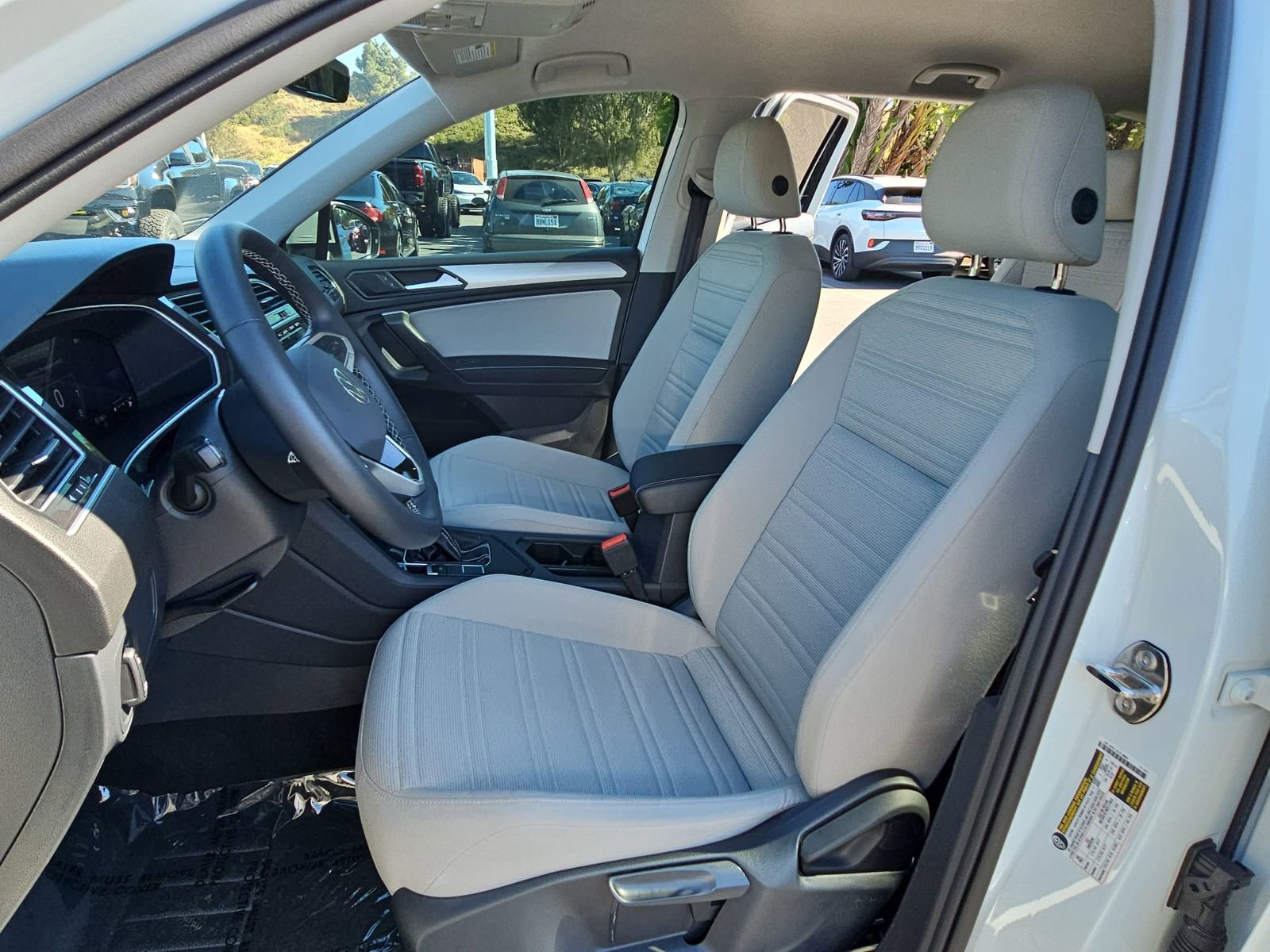 Used 2024 Volkswagen Tiguan S image 16