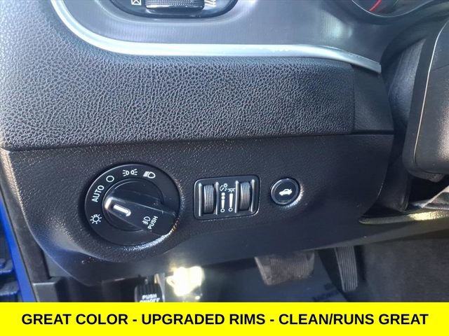 Used 2021 Dodge Charger SXT w/ Blacktop Package image 15
