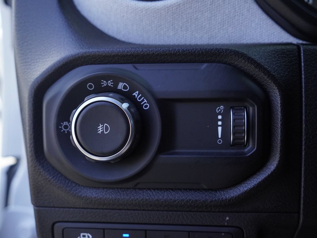Used 2024 Jeep Wrangler Unlimited AWD/4WD image 13