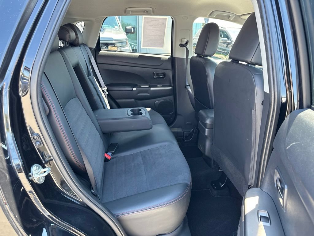 Used 2024 Mitsubishi Outlander Sport SE AWD/4WD image 19