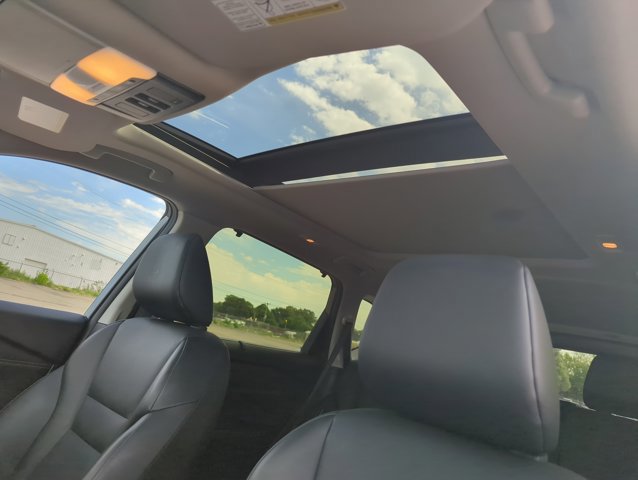 Used 2025 Nissan Rogue SV w/ SV Premium Package image 26