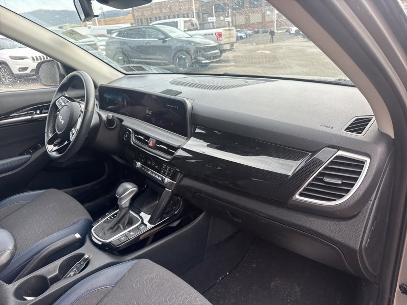 Used 2024 Kia Seltos S image 11