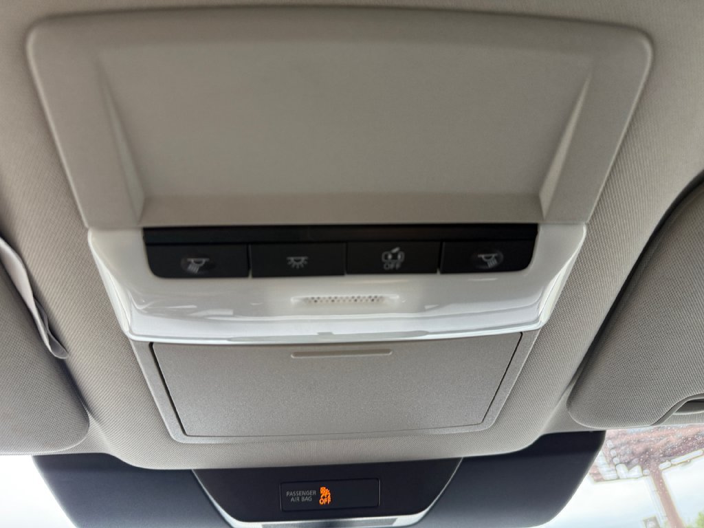 Used 2024 Nissan Pathfinder S FWD image 15
