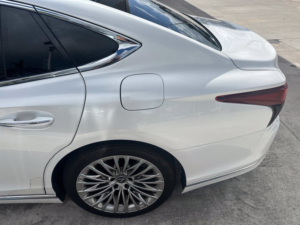 Used 2024 Lexus LS 500 RWD image 11