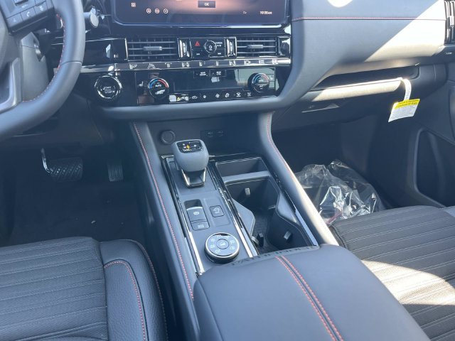 New 2026 Nissan Pathfinder Rock Creek AWD/4WD image 17