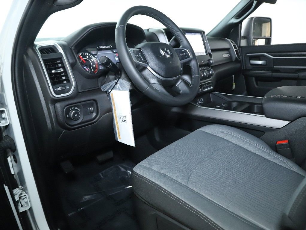 Used 2024 RAM 4500 SLT w/ Quick Order Package 2YG SLT image 17