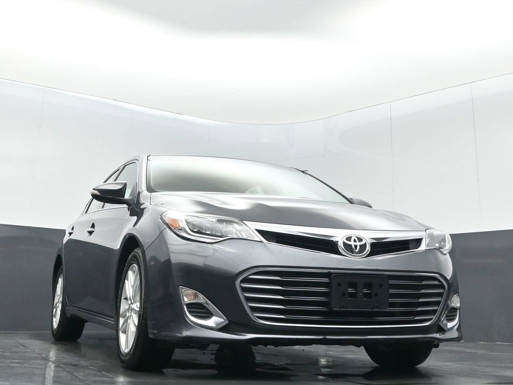 Used 2013 Toyota Avalon XLE Premium image 5