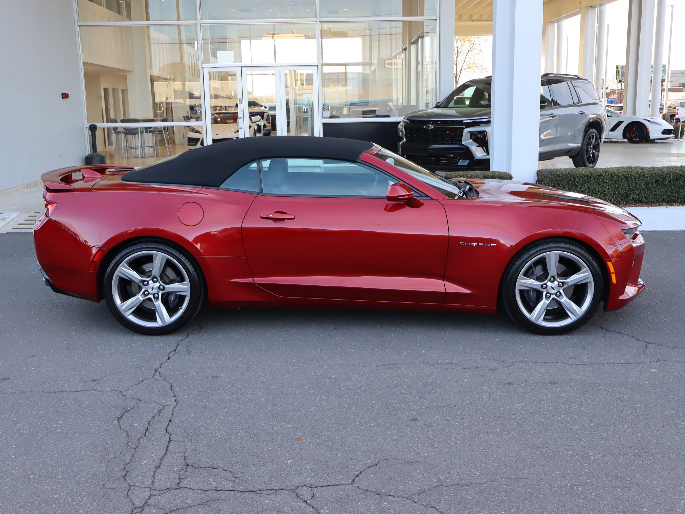 Used 2018 Chevrolet Camaro SS image 11