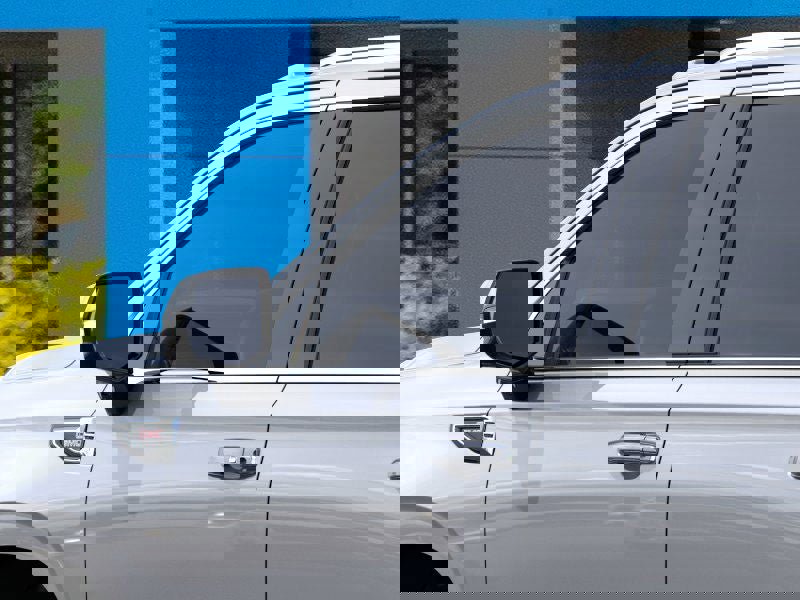 New 2026 GMC Yukon Elevation image 12